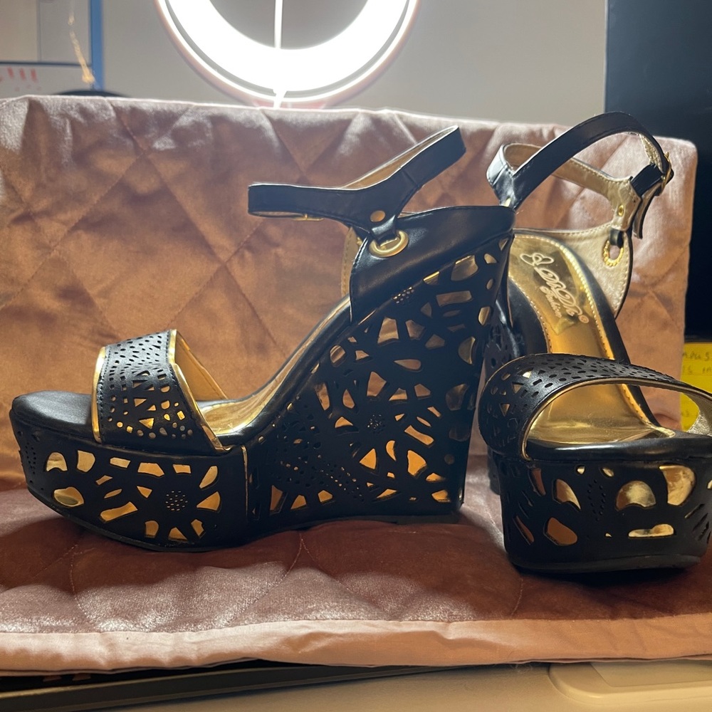 Black wedge sandals